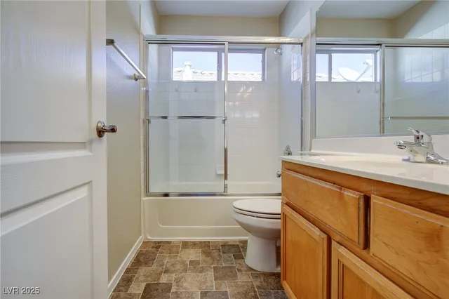 $2,000 | 162 Mountainside Drive, Henderson, NV 89012