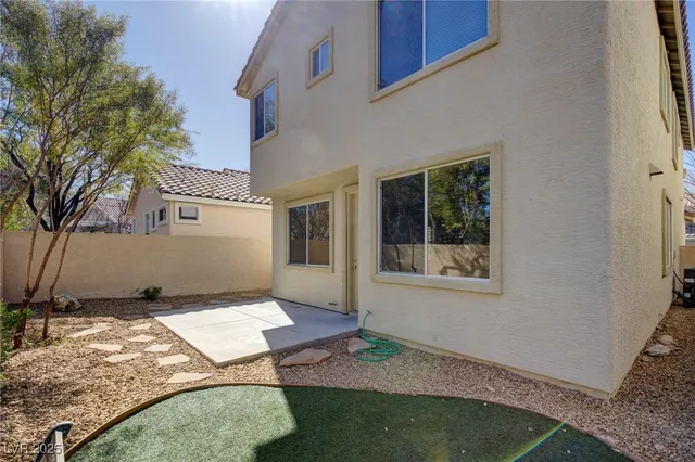 $2,000 | 162 Mountainside Drive, Henderson, NV 89012