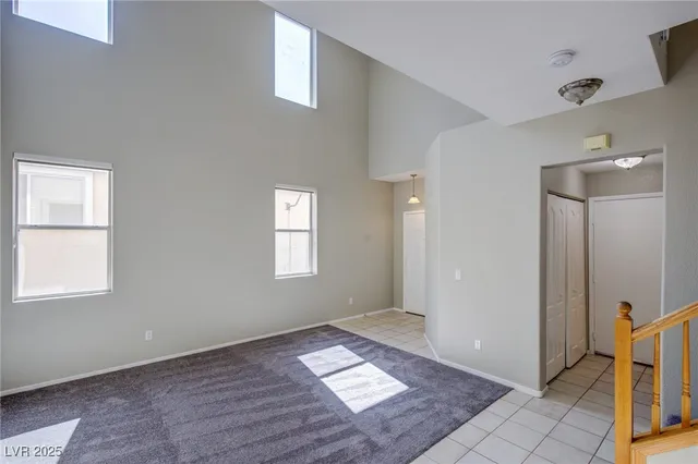 $2,000 | 162 Mountainside Drive, Henderson, NV 89012