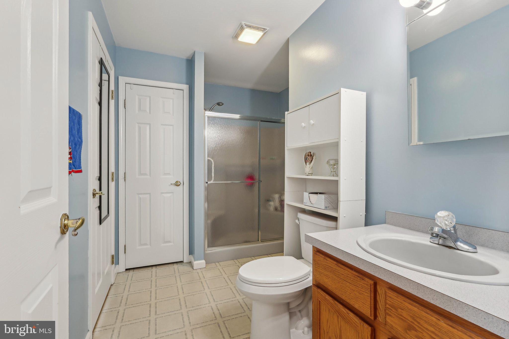 205 Linden Avenue Rutledge, PA 19070 - Photo 17 of 50 Main Floor Full Bath