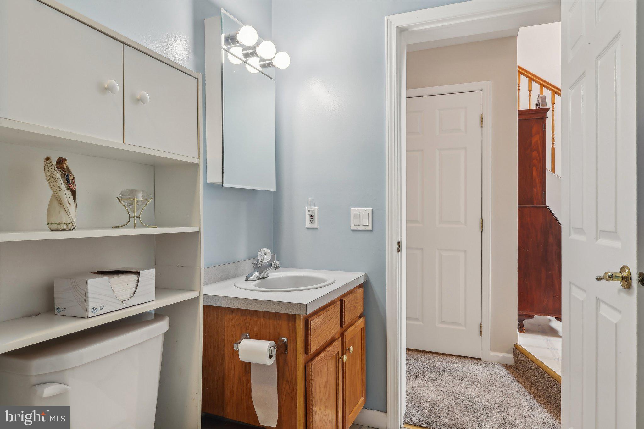 205 Linden Avenue Rutledge, PA 19070 - Photo 18 of 50 Main Floor Full Bath