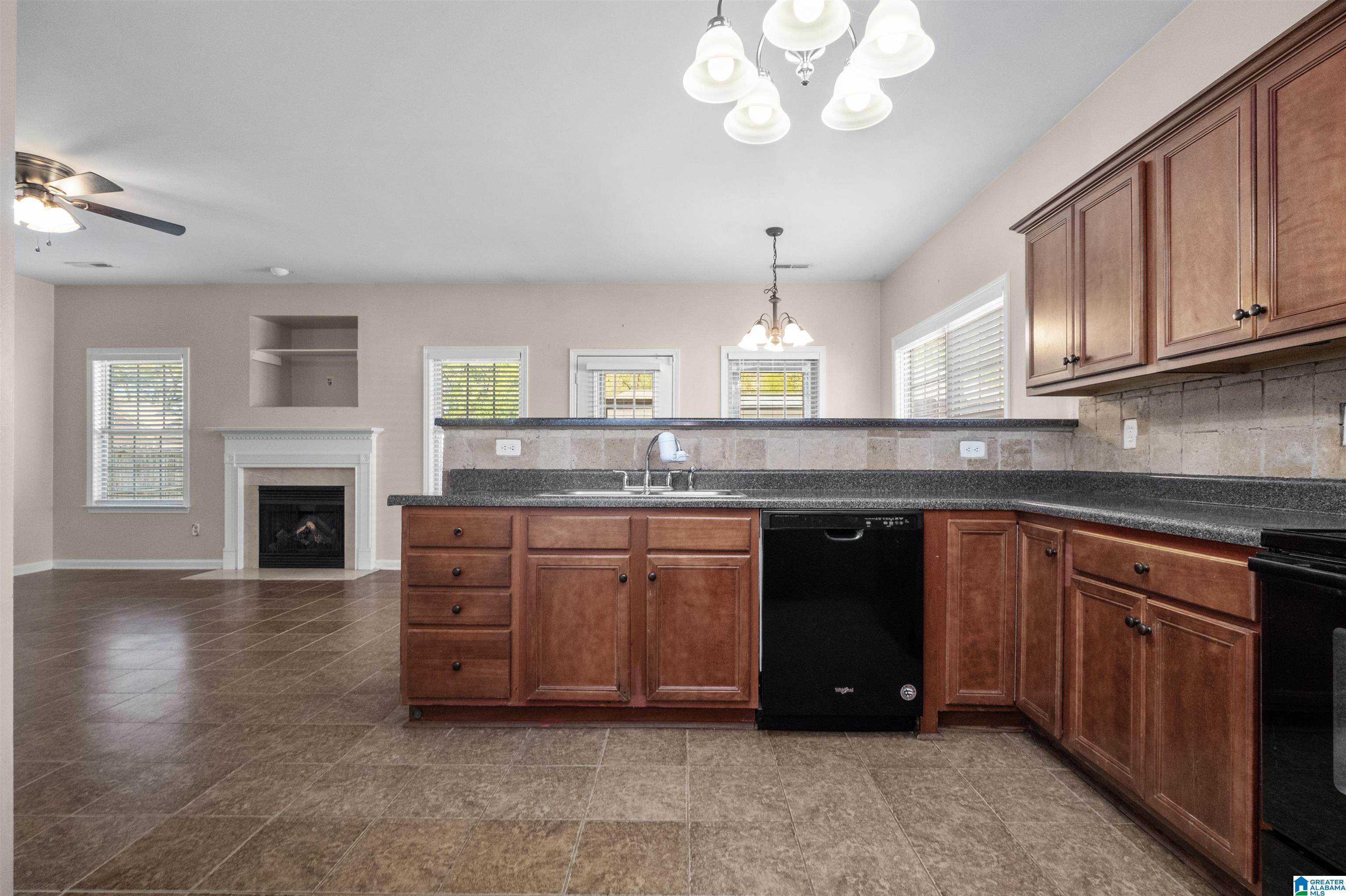 142 Merrimeadows Drive Calera, AL 35040 - Photo 7 of 31