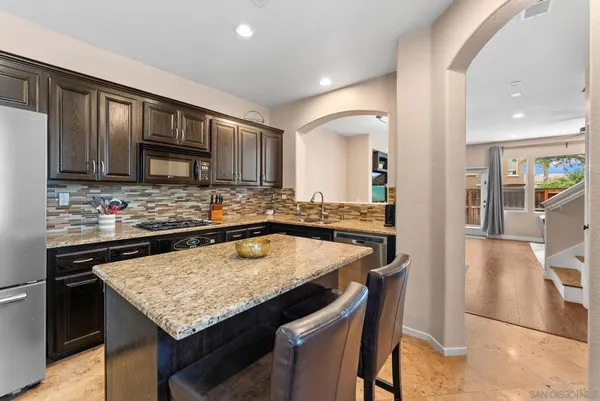 $649,999 | 814 Caminito Francisco, Chula Vista, CA 91913