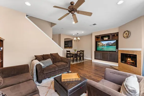 $649,999 | 814 Caminito Francisco, Chula Vista, CA 91913