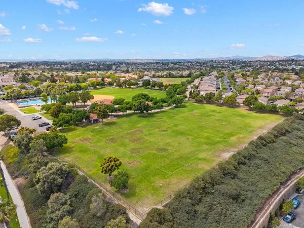 $649,999 | 814 Caminito Francisco, Chula Vista, CA 91913