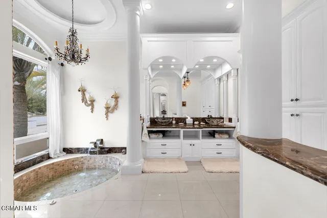 a view of a tennis court