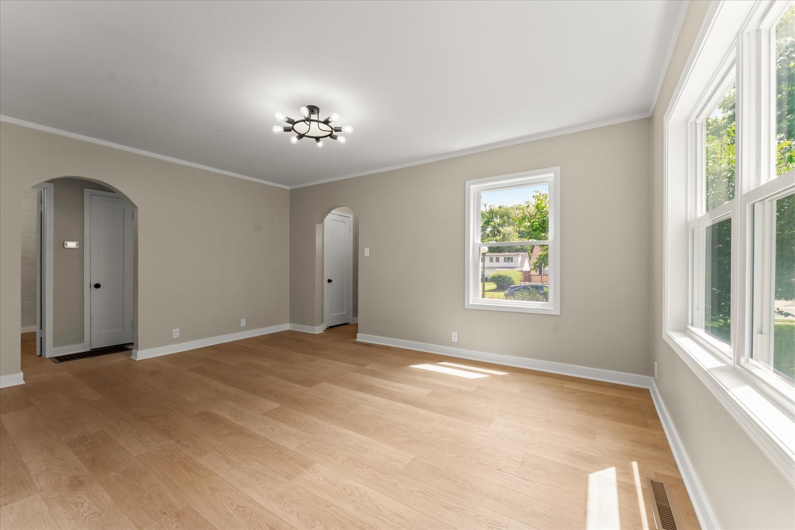 305 South Fair Street Champaign, IL 61821 - Photo 8 of 41 a view of an empty room with a window
