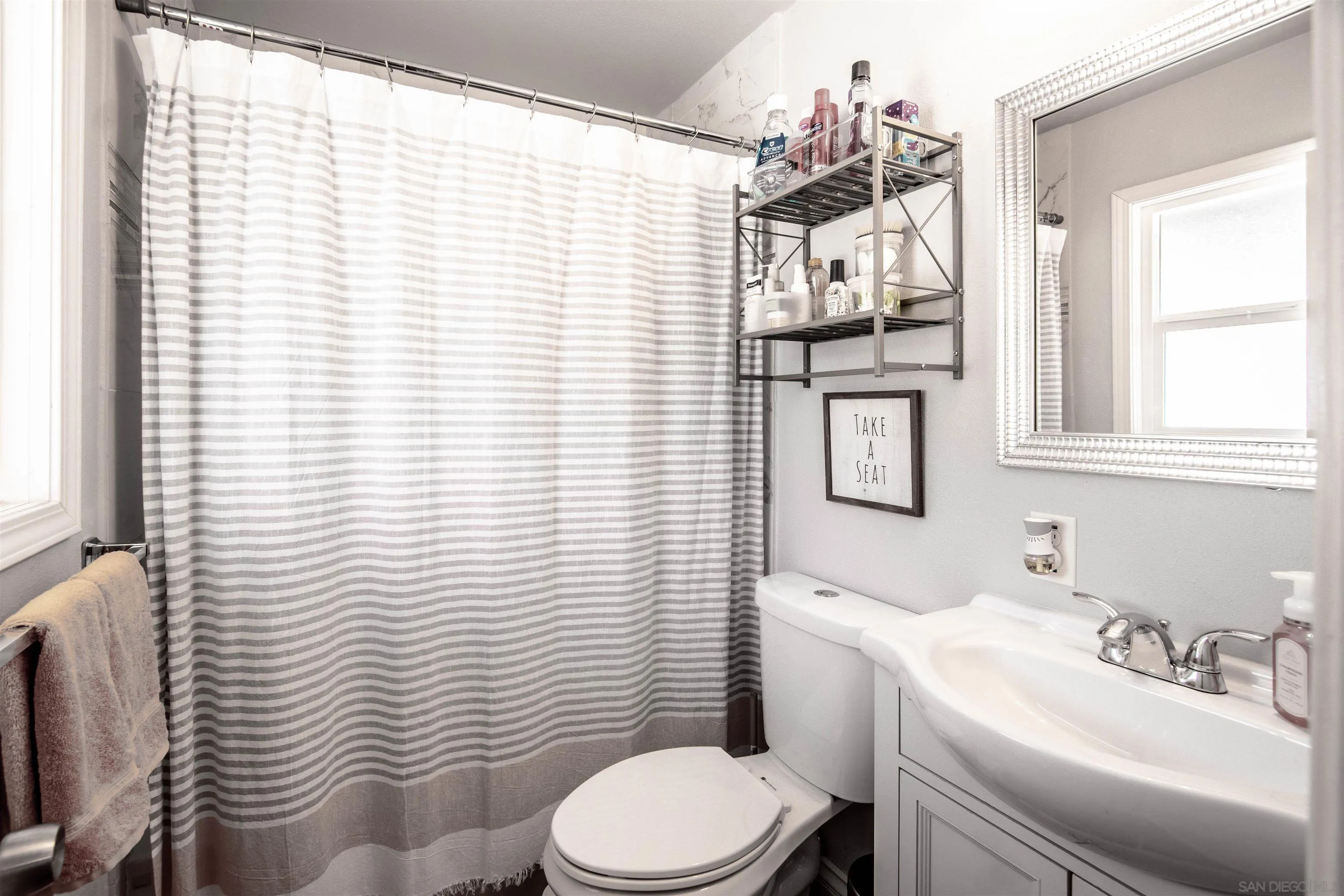 8707 St George Street Spring Valley, CA 91977 - Photo 13 of 17 Gallery Image 13