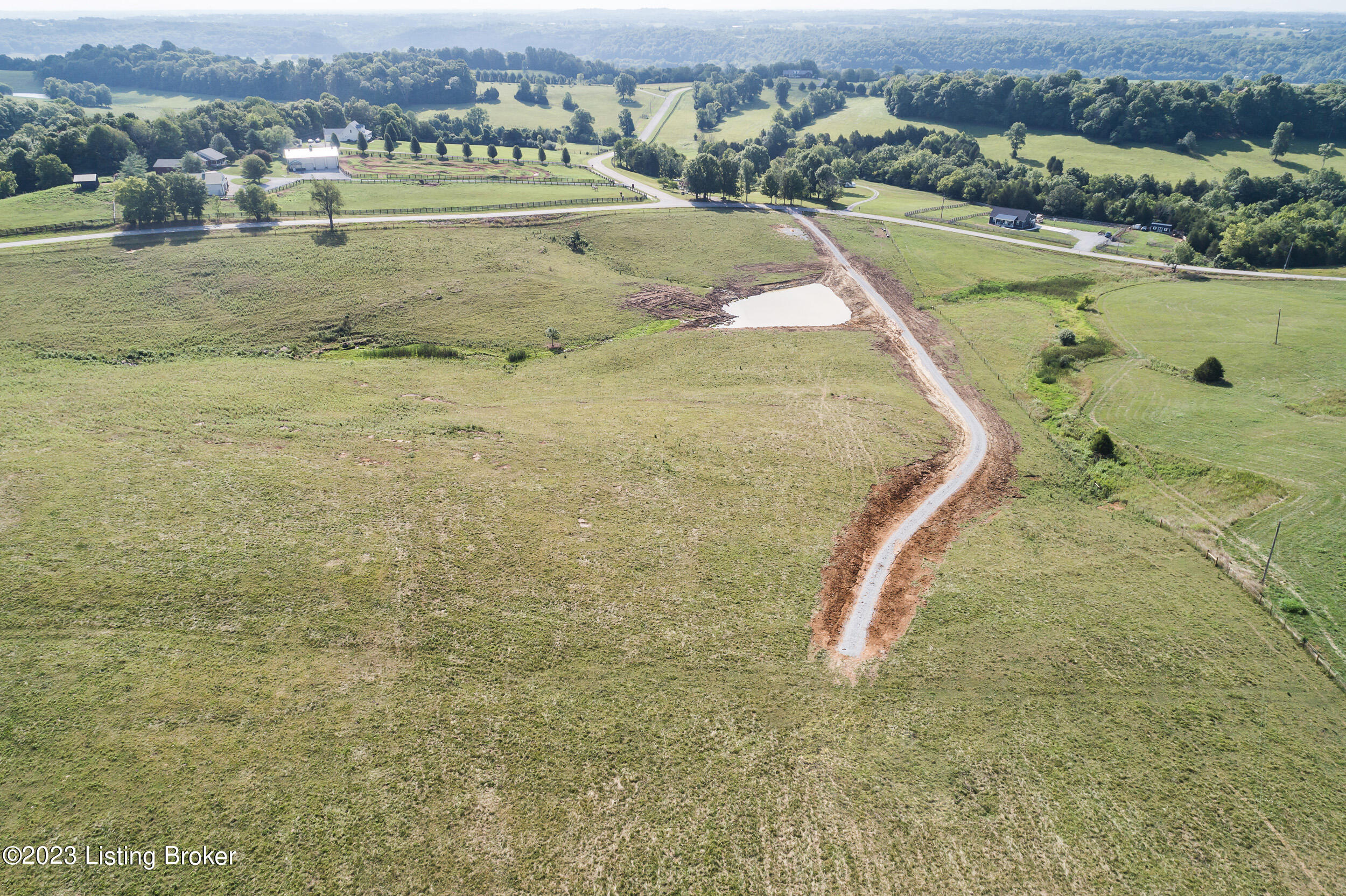 7-8 Manton Road Bardstown, KY 40004 - Photo 6 of 14 MantonRd002