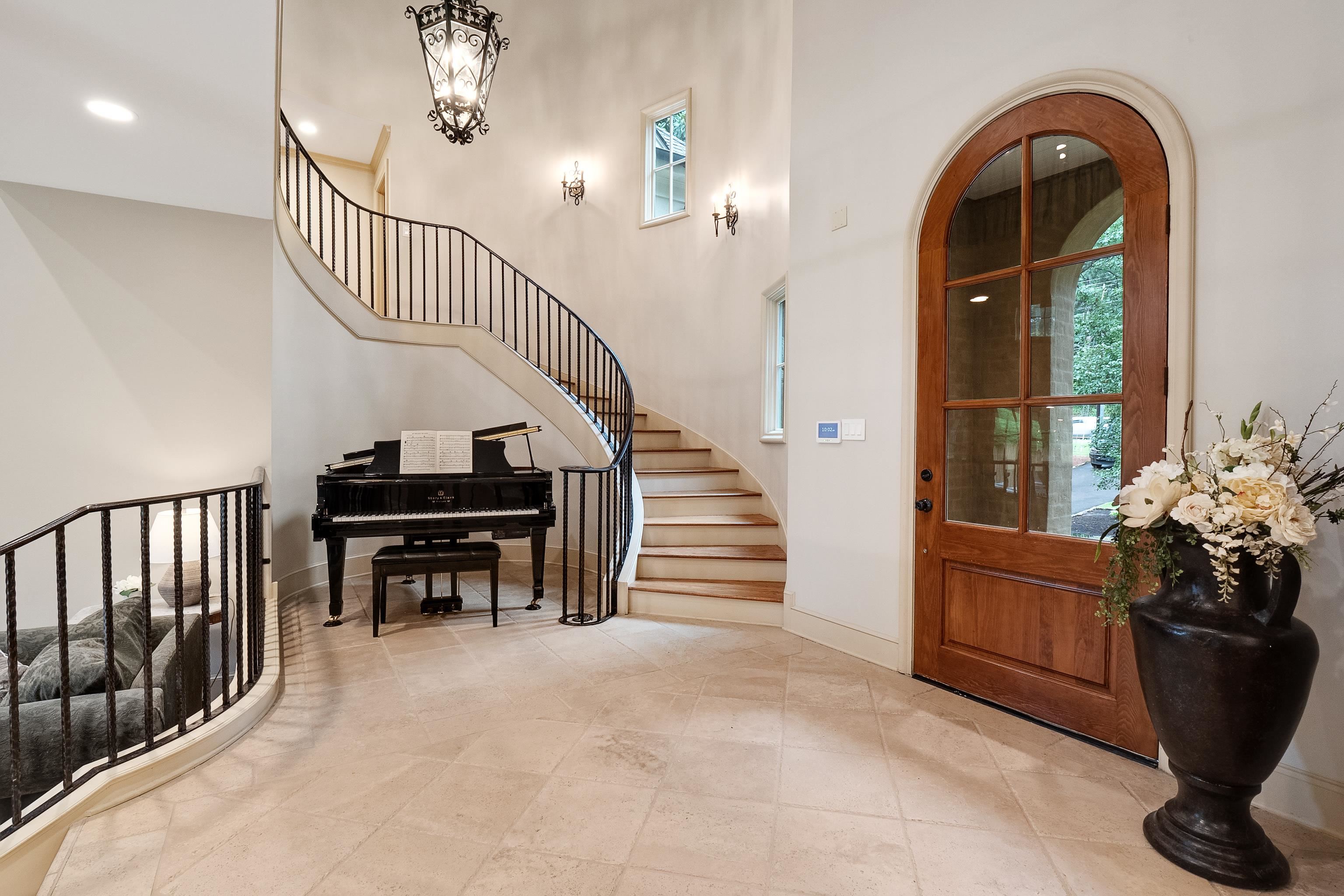5720 Shady Grove Road Memphis, TN 38120 - Photo 3 of 40 a view of entryway and hall with a front door