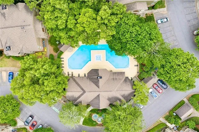 a view of a back yard of the house