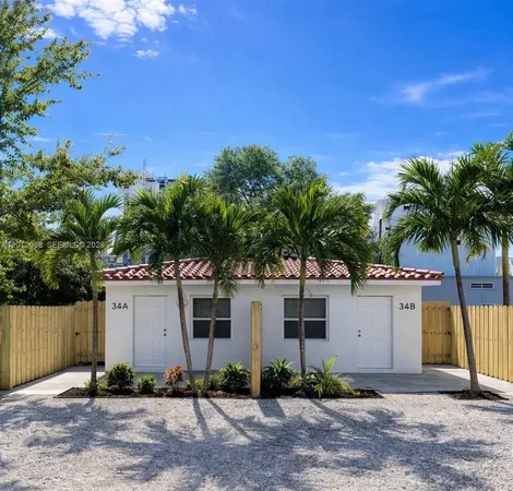 $2,499 | 34 Southeast 1st Avenue, Unit B, Dania Beach, FL 33004