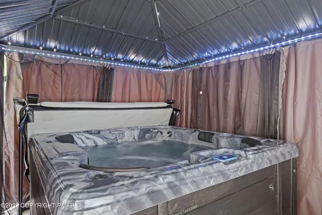 $844,900 | 93 Caedman Drive, Albrightsville, PA 18210