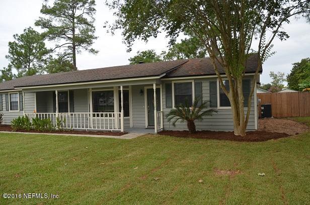 10982 Reading Road Jacksonville, FL 32257 - Photo 3 of 27 a front view of a house with a yard