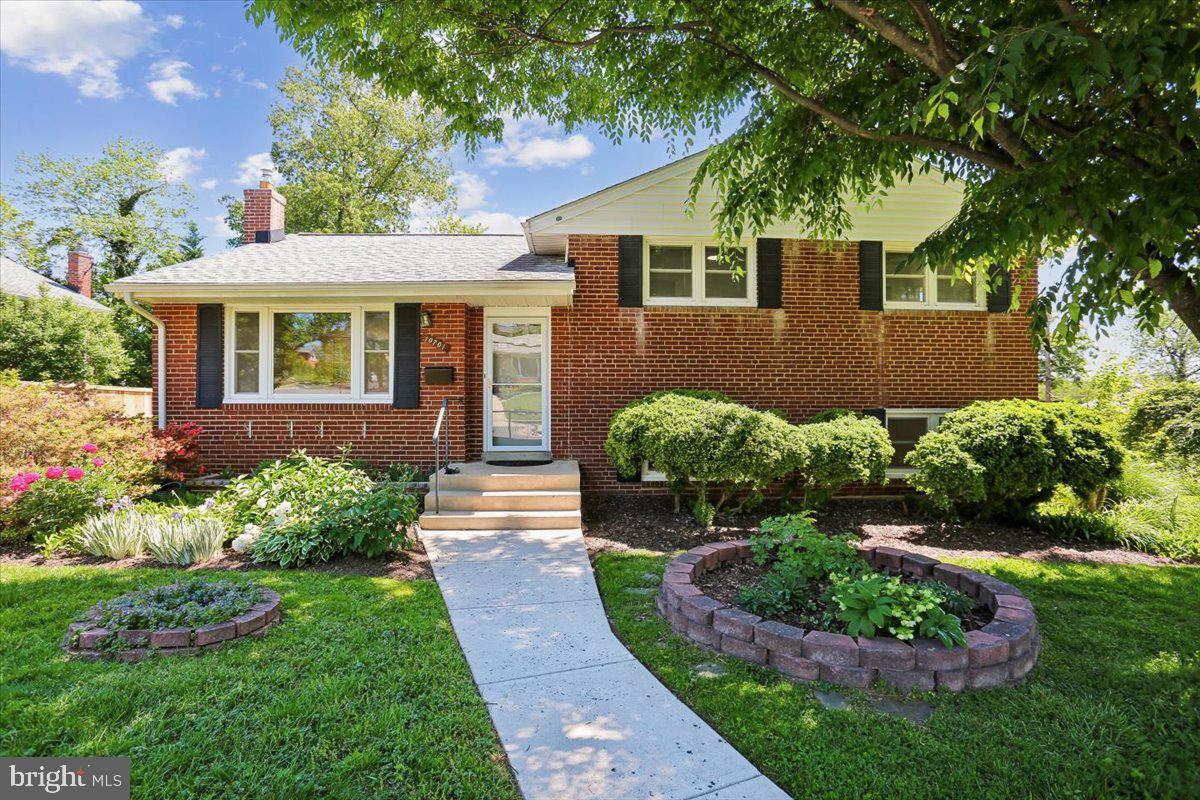 Welcome to 10701 Brunswick Avenue