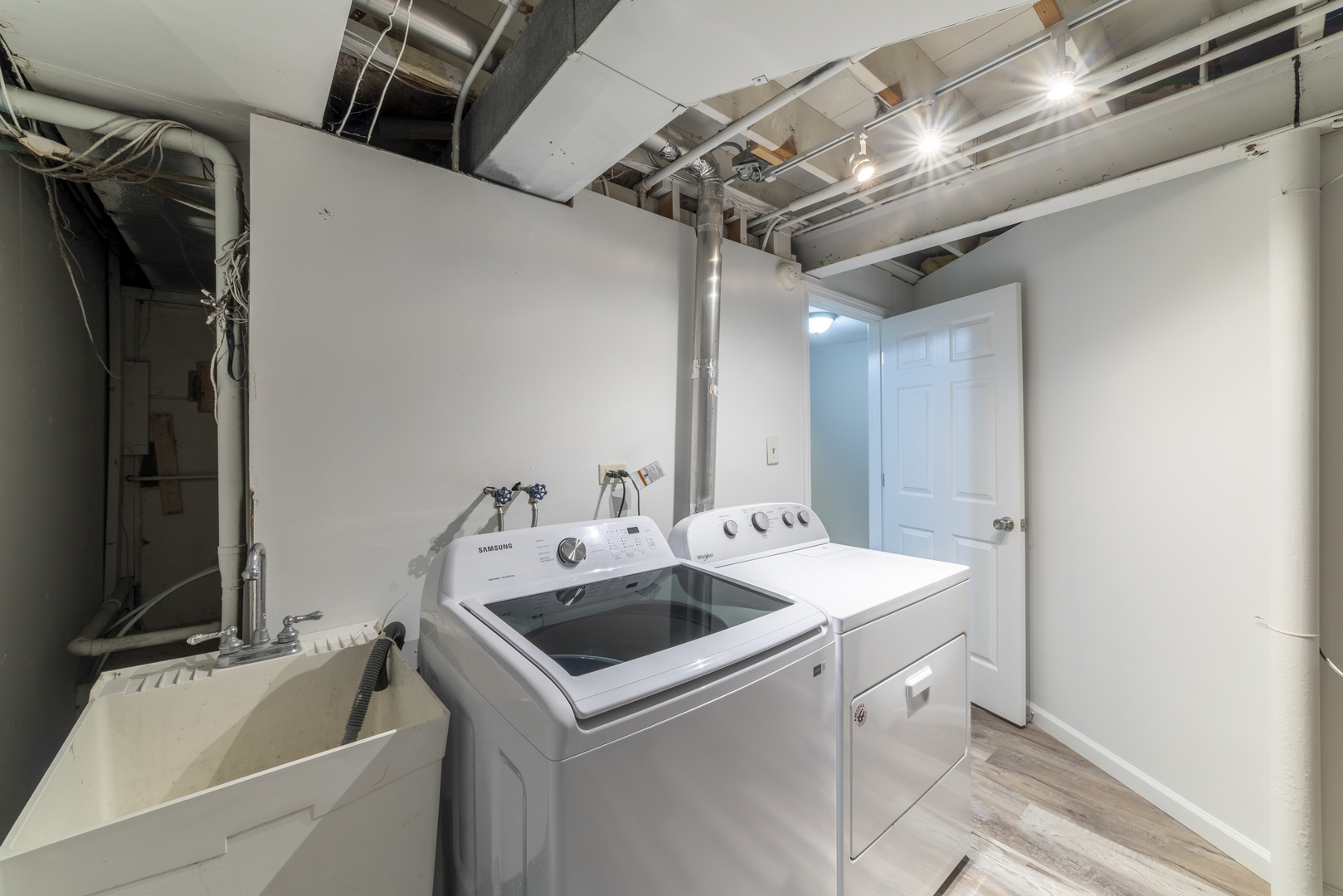 200 North Maple Street Addison, IL 60101 - Photo 55 of 95 Gallery Image 55