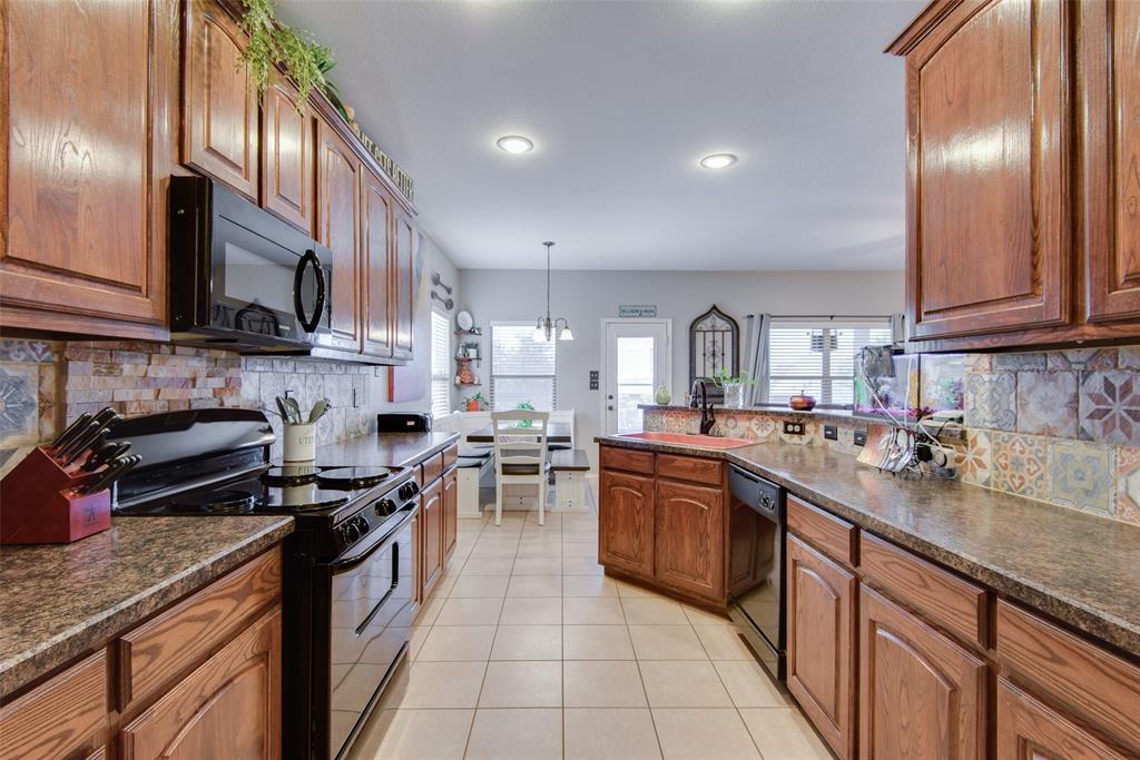 1038 Shepard Lane Lavon, TX 75166 - Photo 13 of 34