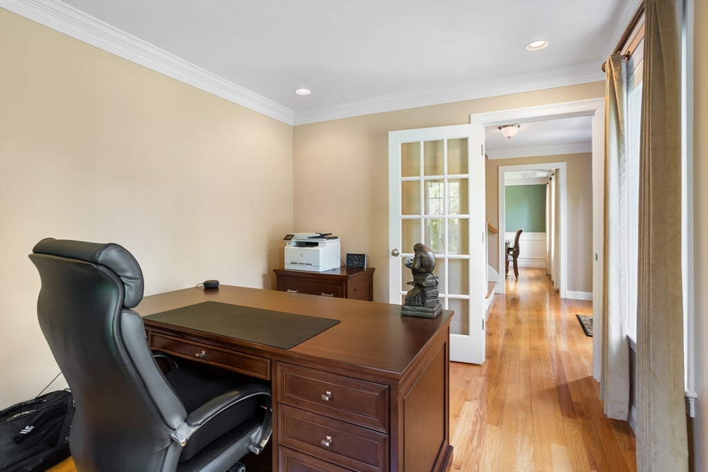 534 Newtown Road Littleton, MA 01460 - Photo 8 of 40 Gallery Image 8