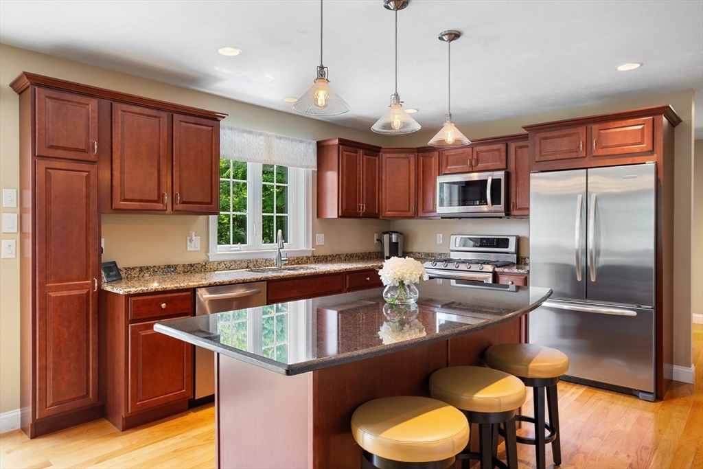 534 Newtown Road Littleton, MA 01460 - Photo 10 of 40 Gallery Image 10