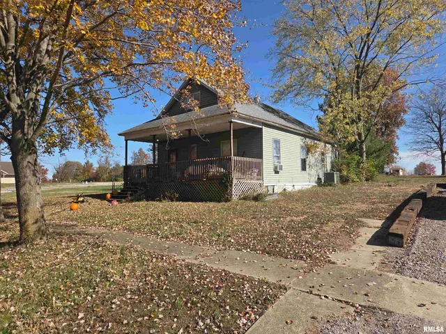 $35,000 | 205 South 2nd Street, Dahlgren, IL 62828