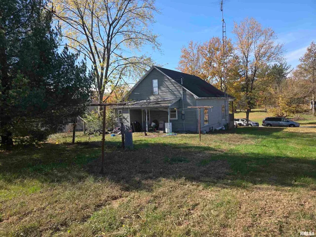 $35,000 | 205 South 2nd Street, Dahlgren, IL 62828