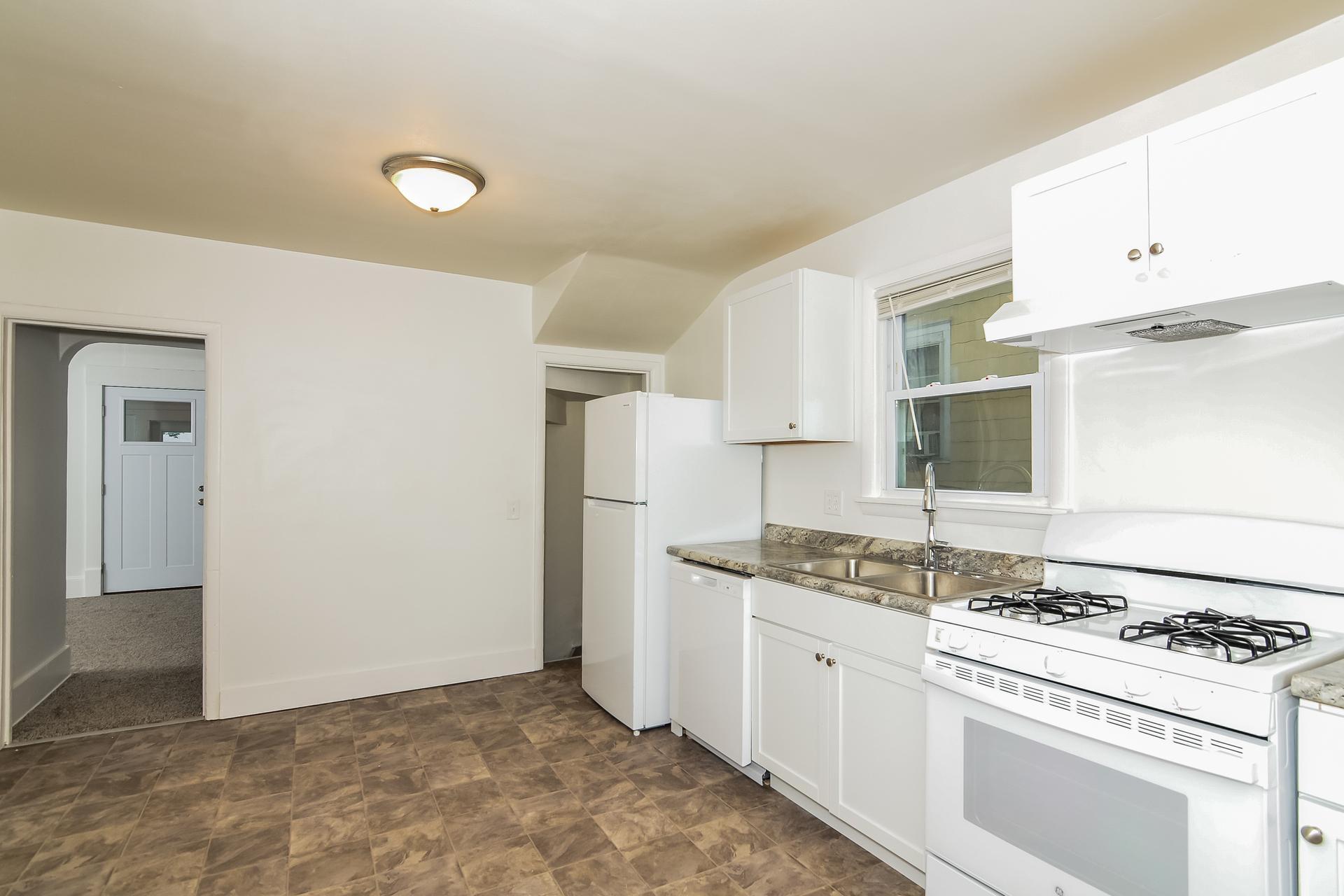 250 North Irving Avenue Minneapolis, MN 55405 - Photo 2 of 31