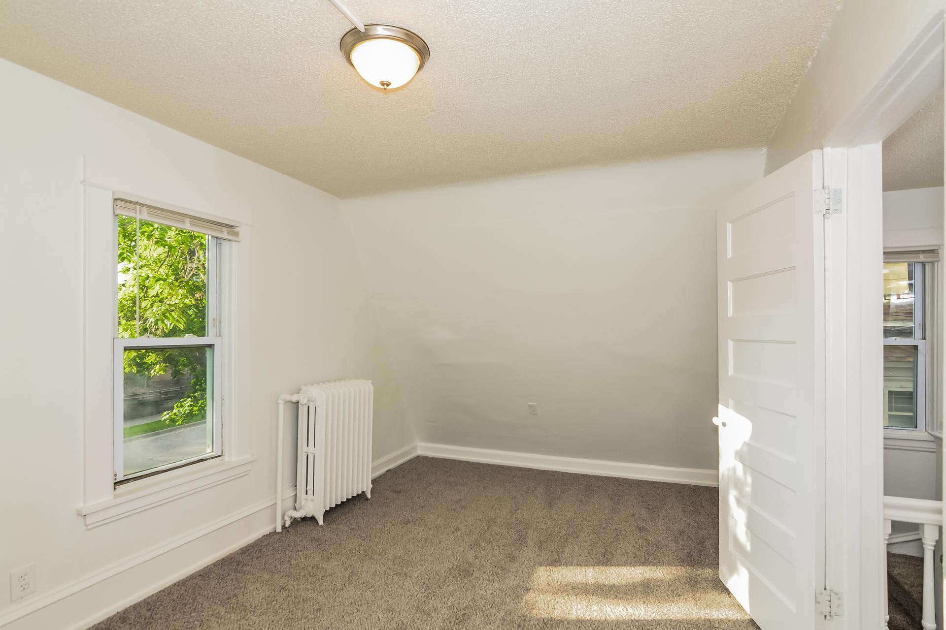 250 North Irving Avenue Minneapolis, MN 55405 - Photo 22 of 31