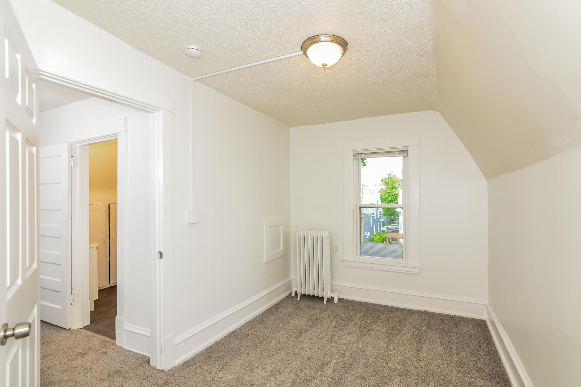 250 North Irving Avenue Minneapolis, MN 55405 - Photo 27 of 31