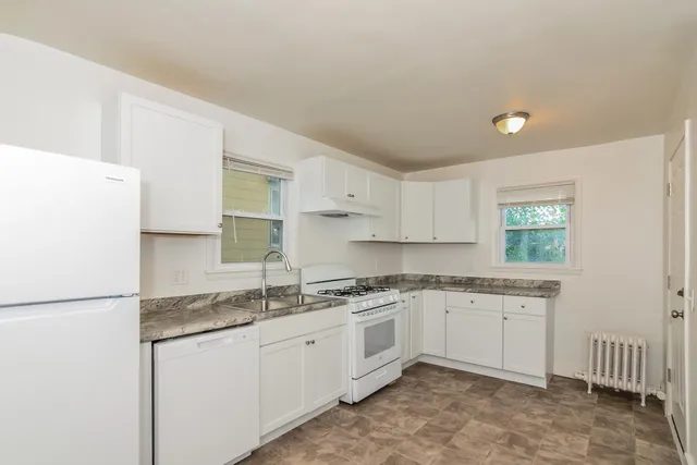 $1,899 | 250 North Irving Avenue, Minneapolis, MN 55405