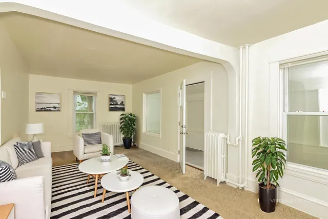 $1,899 | 250 North Irving Avenue, Minneapolis, MN 55405