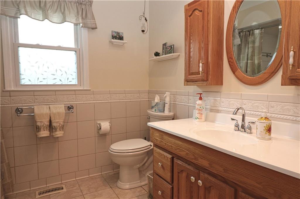904 Ramblin Road Greenwood, IN 46142 - Photo 11 of 25 Gallery Image 11