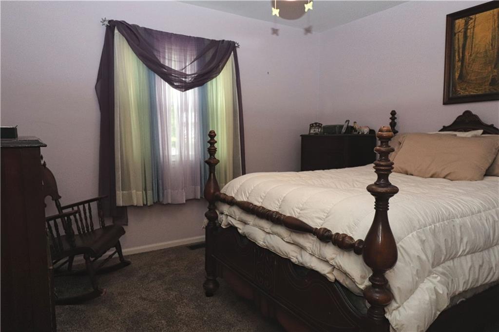 904 Ramblin Road Greenwood, IN 46142 - Photo 13 of 25 Gallery Image 13