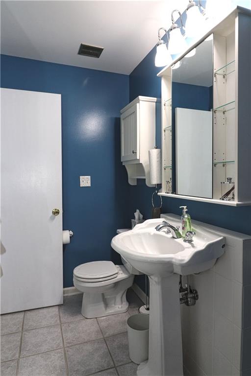 904 Ramblin Road Greenwood, IN 46142 - Photo 17 of 25 Gallery Image 17