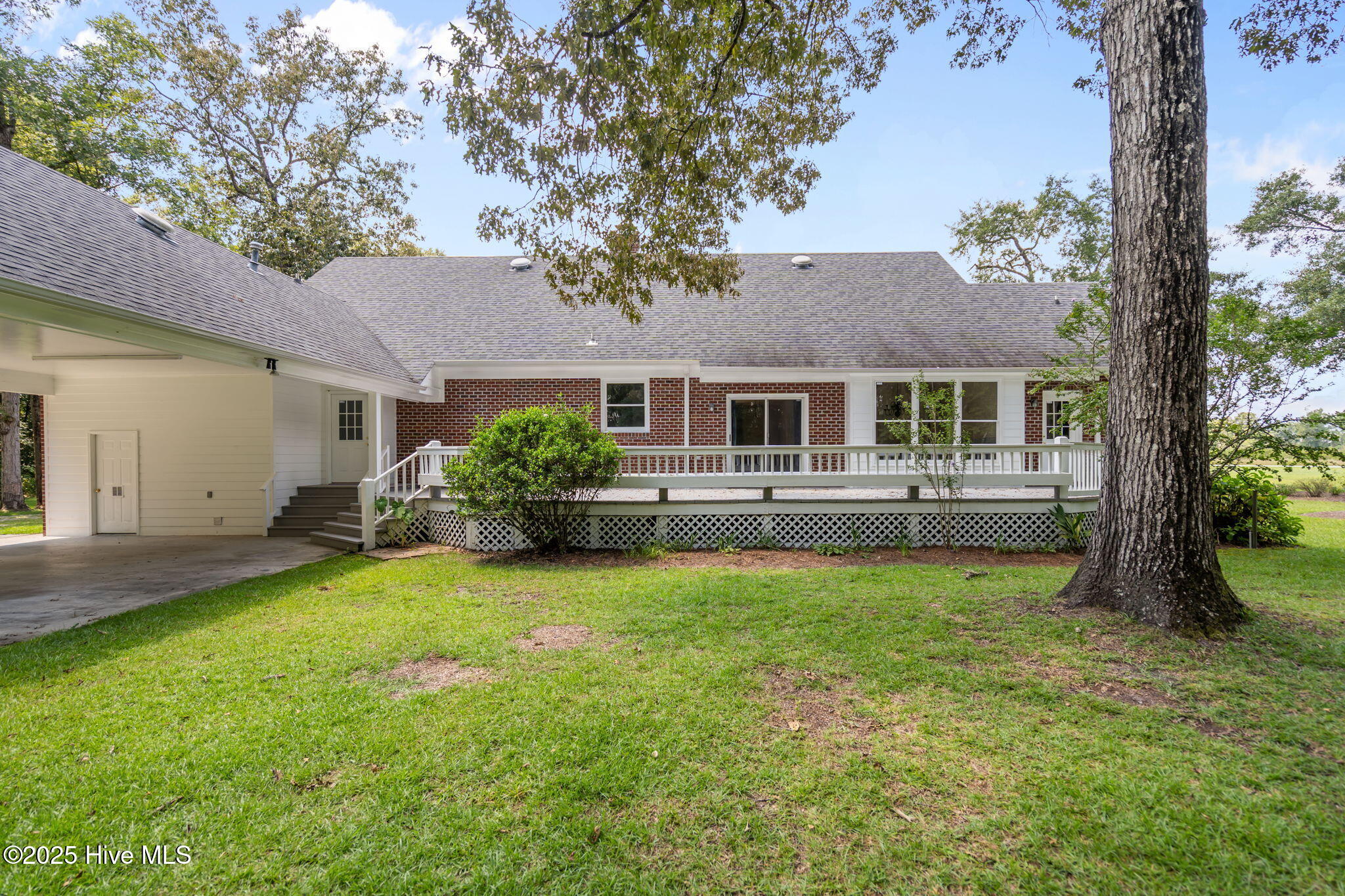 8033 Malpass Corner Road Currie, NC 28435 - Photo 7 of 82 7-web-or-mls-DSC00787