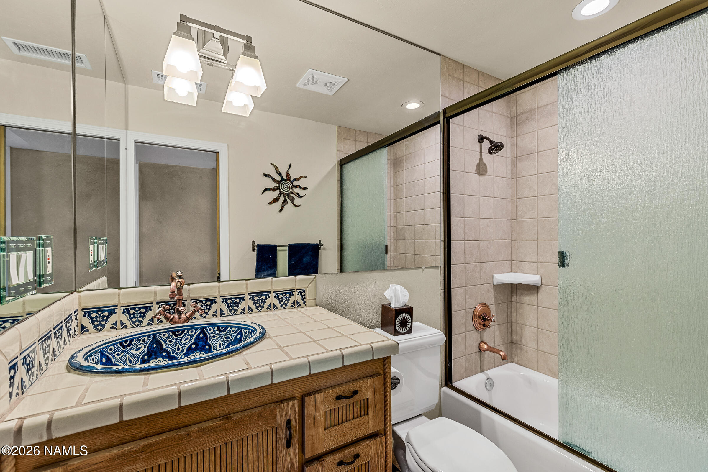 8921 Hulls Road Flagstaff, AZ 86004 - Photo 43 of 80 Bathroom #2