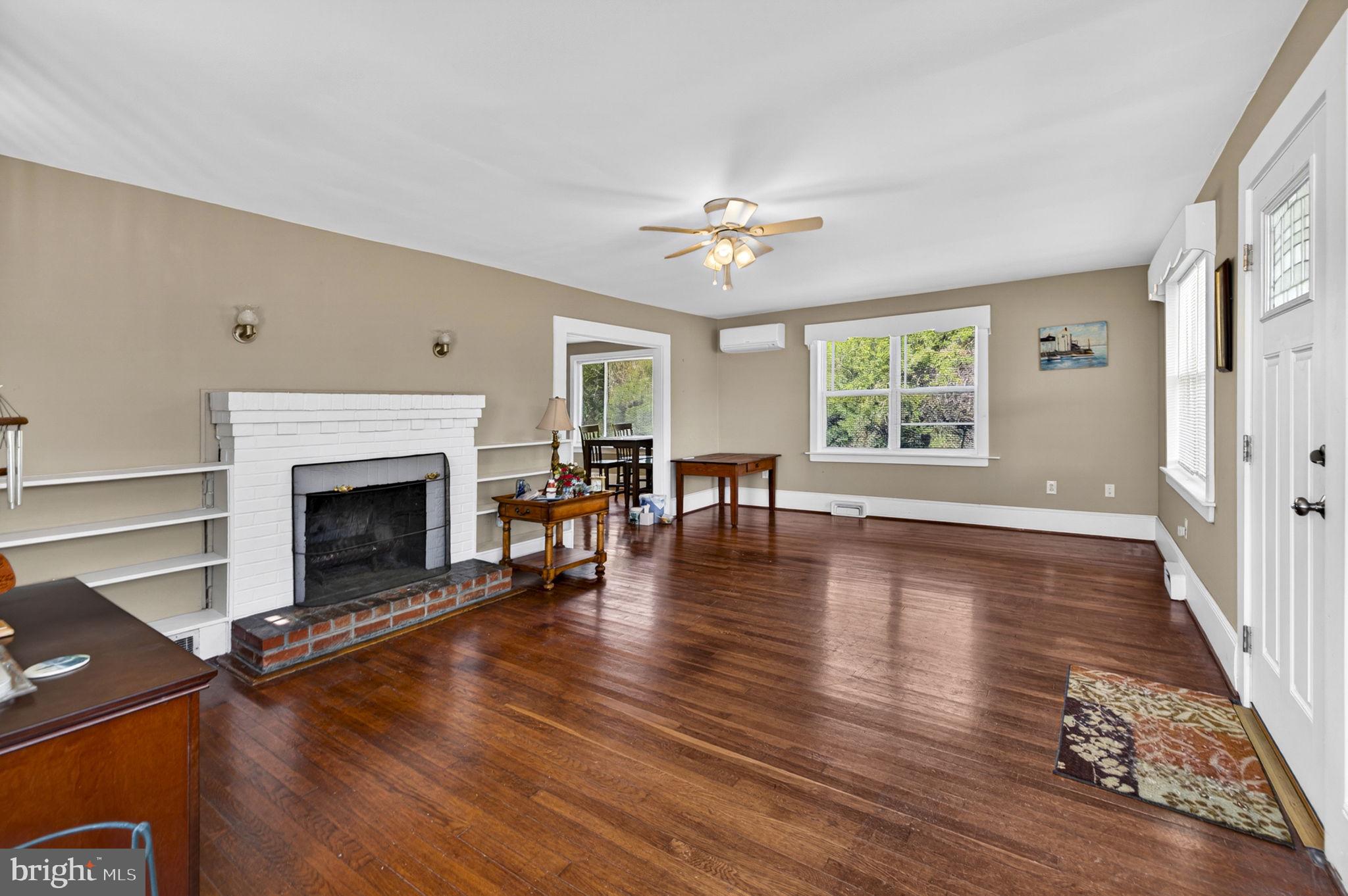 4809 Coles Point Road Hague, VA 22469 - Photo 17 of 49 Spacious living area with natural light.