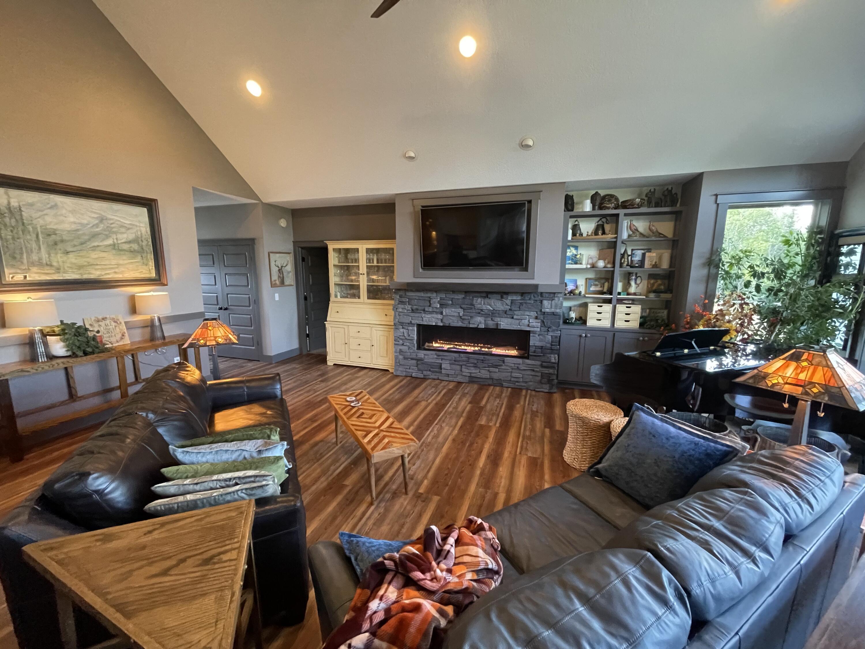 3612 Goslow Road Gaylord, MI 49735 - Photo 7 of 31 Gallery Image 7