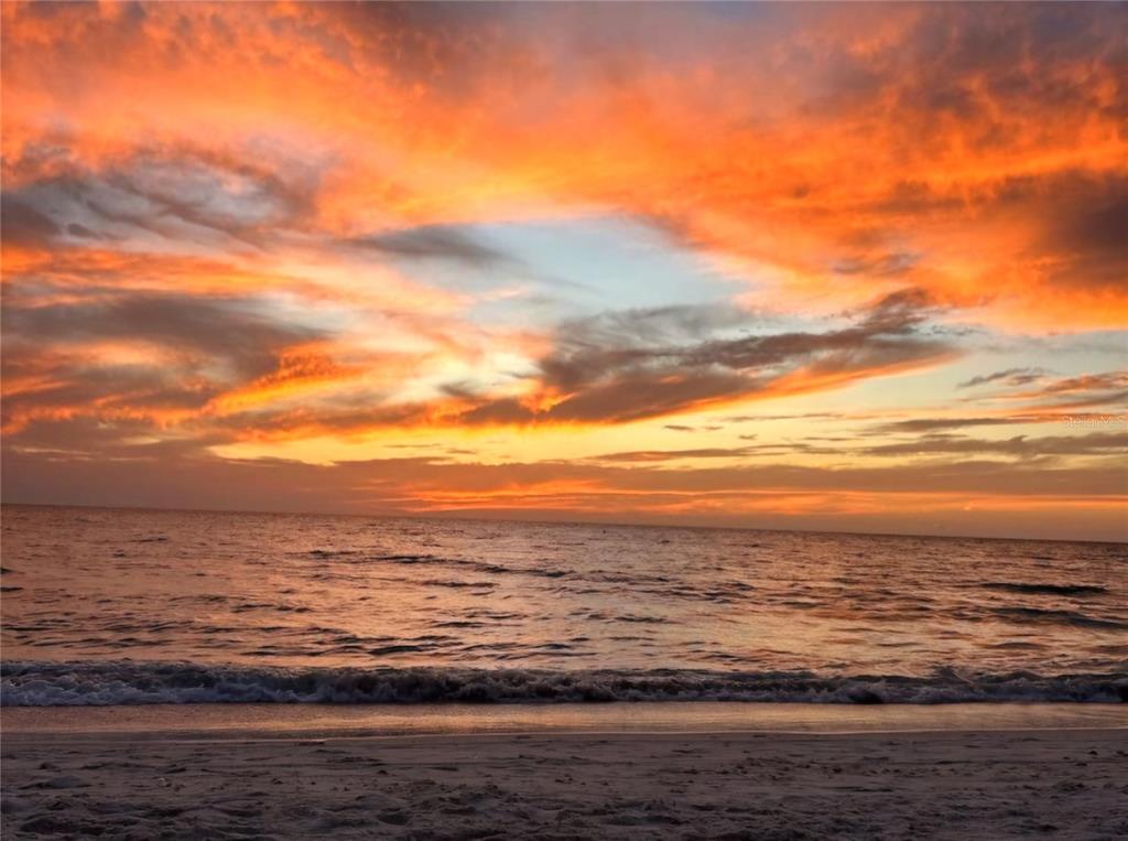 802 Hidden Harbour Drive Indian Rocks Beach, FL 33785 - Photo 18 of 38