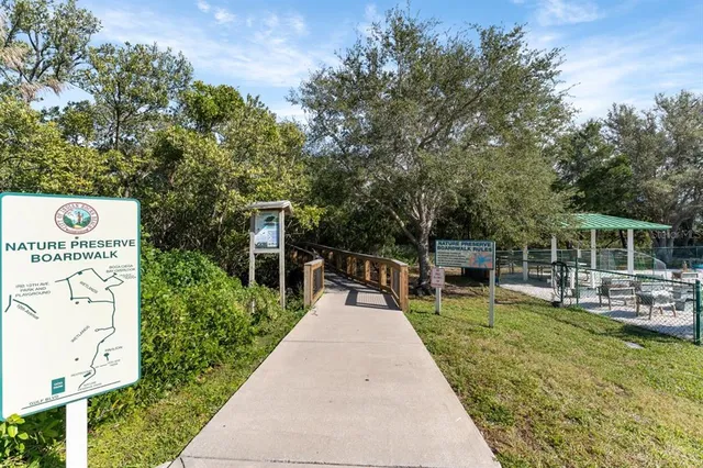 $645,000 | 802 Hidden Harbour Drive, Indian Rocks Beach, FL 33785