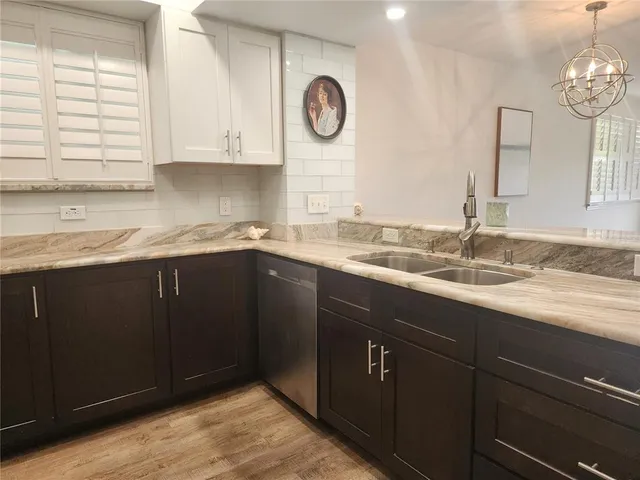 $657,000 | 802 Hidden Harbour Drive, Indian Rocks Beach, FL 33785