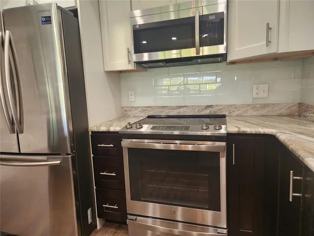 $657,000 | 802 Hidden Harbour Drive, Indian Rocks Beach, FL 33785