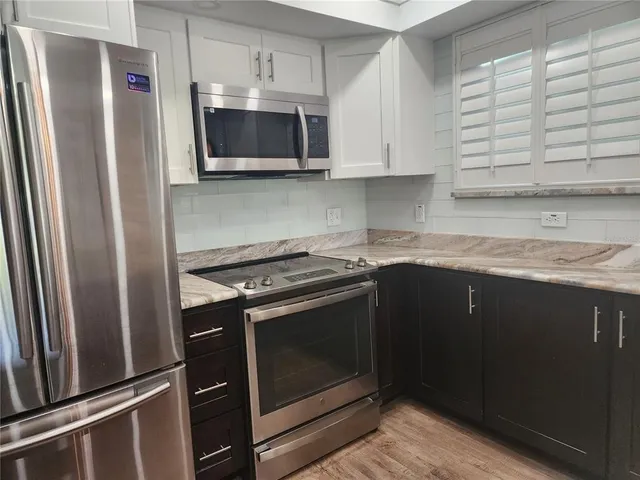 $657,000 | 802 Hidden Harbour Drive, Indian Rocks Beach, FL 33785