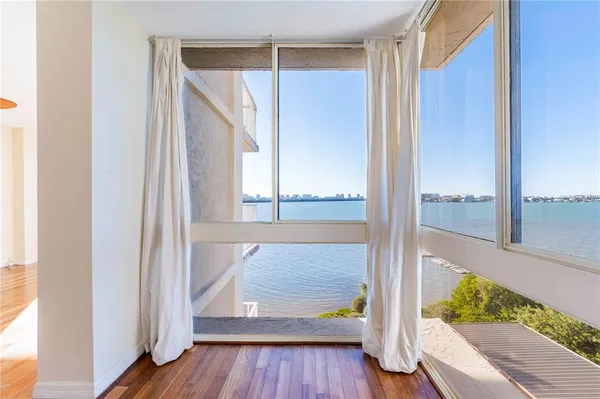 $540,000 | 500 North Osceola Avenue, Unit 307, Clearwater, FL 33755