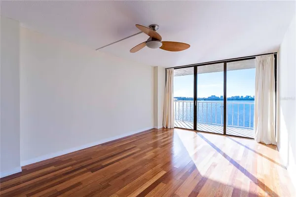 $540,000 | 500 North Osceola Avenue, Unit 307, Clearwater, FL 33755