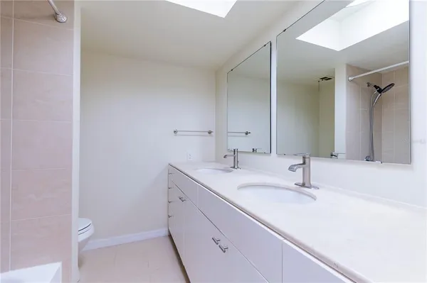 $540,000 | 500 North Osceola Avenue, Unit 307, Clearwater, FL 33755