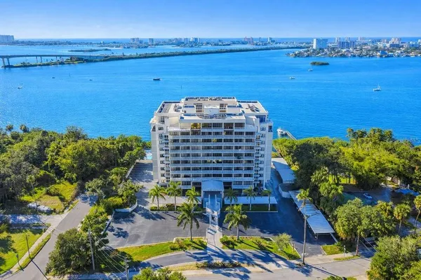 $540,000 | 500 North Osceola Avenue, Unit 307, Clearwater, FL 33755
