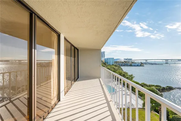 $540,000 | 500 North Osceola Avenue, Unit 307, Clearwater, FL 33755