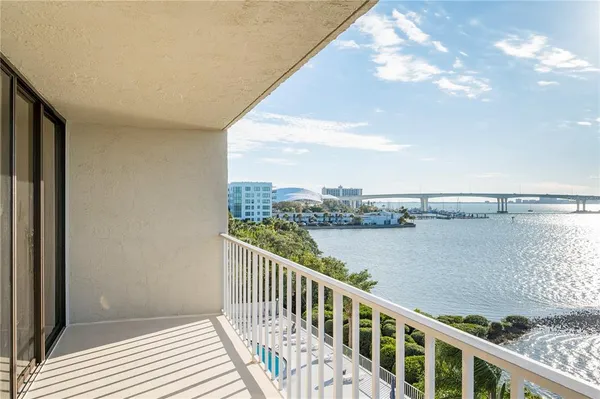$540,000 | 500 North Osceola Avenue, Unit 307, Clearwater, FL 33755