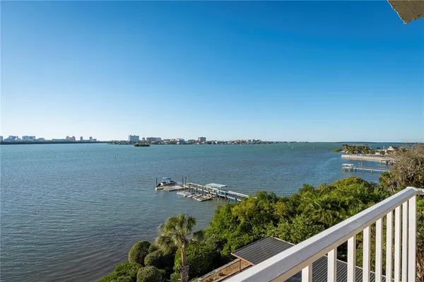 $540,000 | 500 North Osceola Avenue, Unit 307, Clearwater, FL 33755