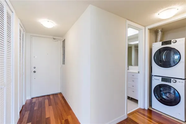 $540,000 | 500 North Osceola Avenue, Unit 307, Clearwater, FL 33755